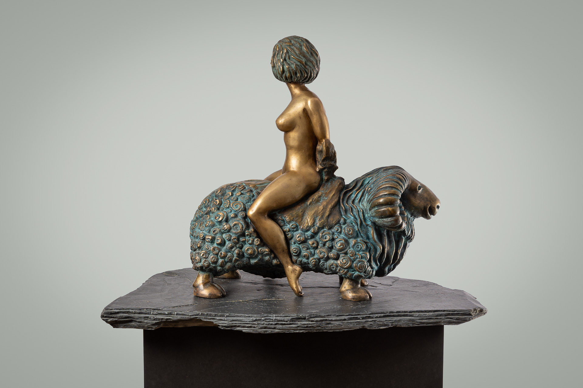 Tamara Kessel Bronse Widder (1 von 8)